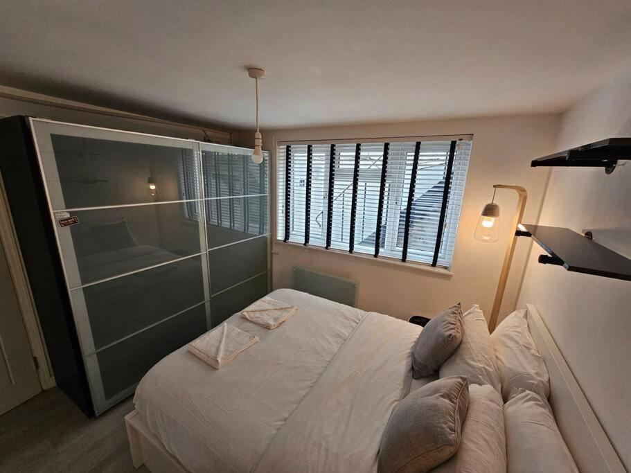 Peaceful And Elegant Apartment London Luaran gambar
